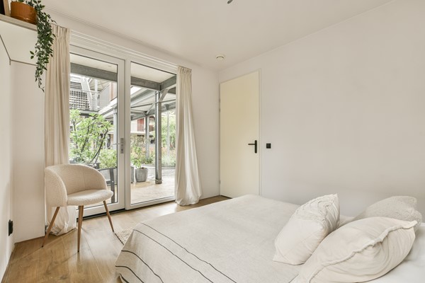 Medium property photo - Theodoor van Hoytemastraat 38, 1062 CG Amsterdam